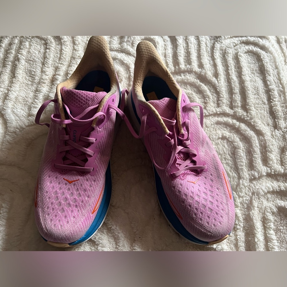 Women's Hoka Clifton 9’s Pink